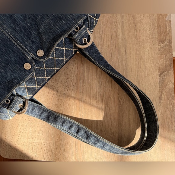 Vera Bradley Stylish Denim Shoulder Bag - Picture 5 of 14